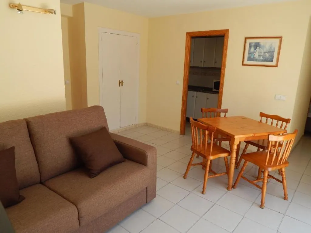 APARTMENT CAPACITY 4 ONE BEDROOM Room, Avenida Apartamentos, Costa Blanca