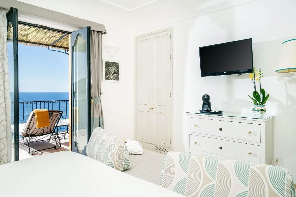 JUNIOR SUITE SEA VIEW WITH BALCONY Room, Miramare, Naples