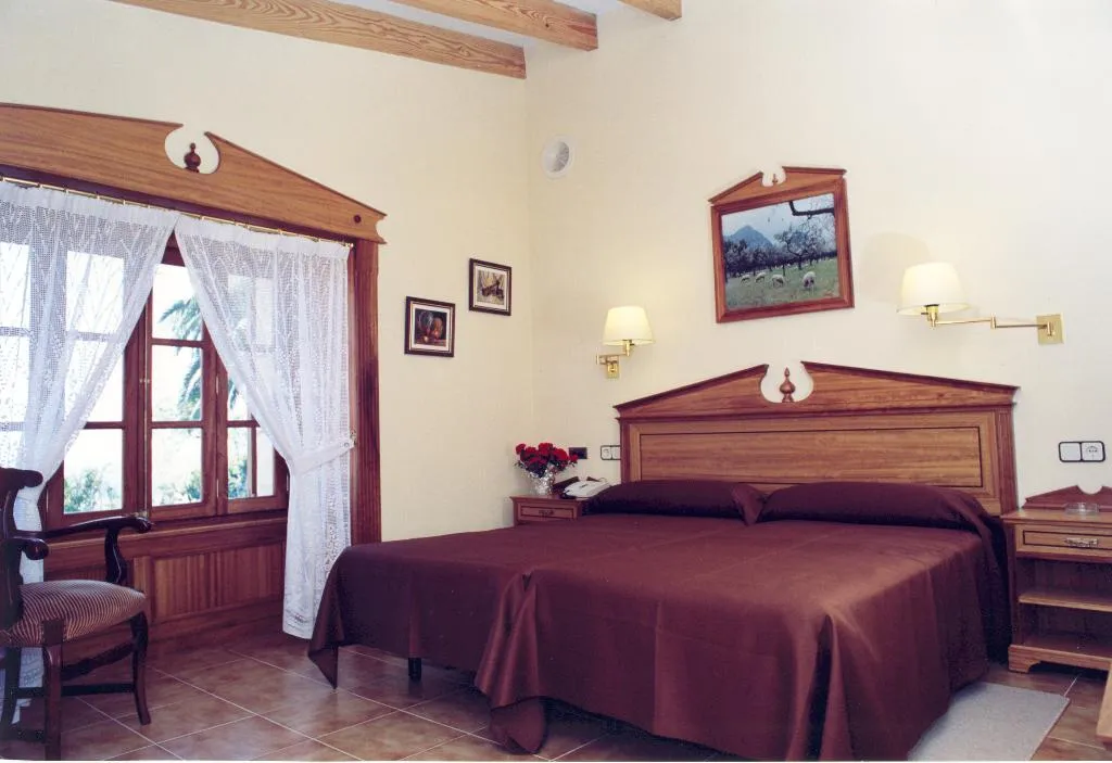 Double or Twin STANDARD Room, reco de Randa, Majorca