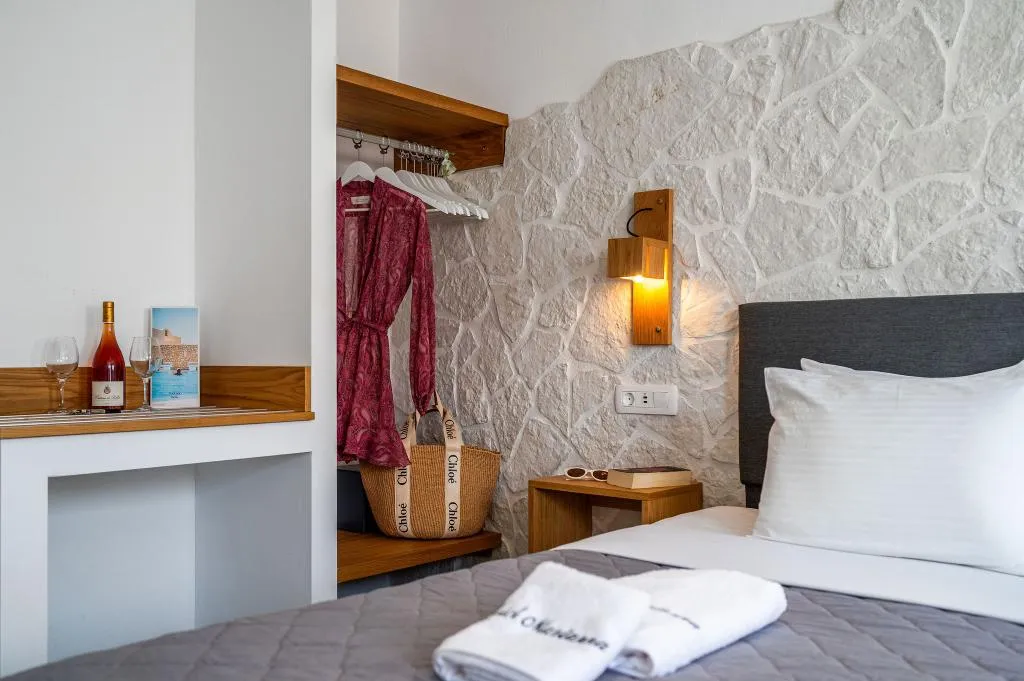 Double or Twin STANDARD Room, Marianna Hotel, Santorini