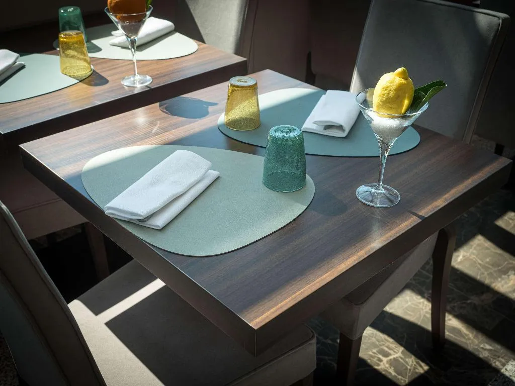 Restaurant, de Bonart Naples-Curio Collection by Hilton, Naples