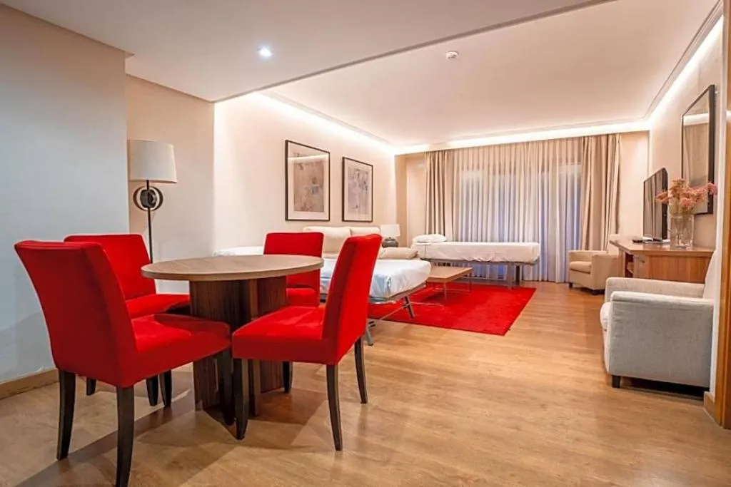 General view, Aparto-Hotel Rosales, Madrid