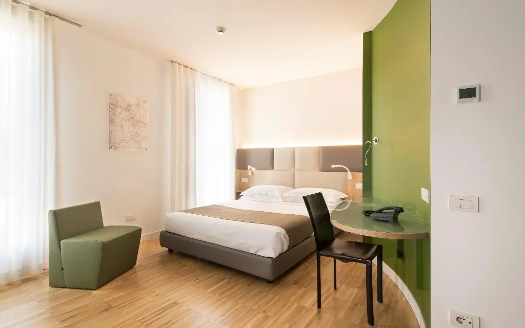 DOUBLE POOL VIEW KING BED Room, GHV Hotel & Spa, Venice