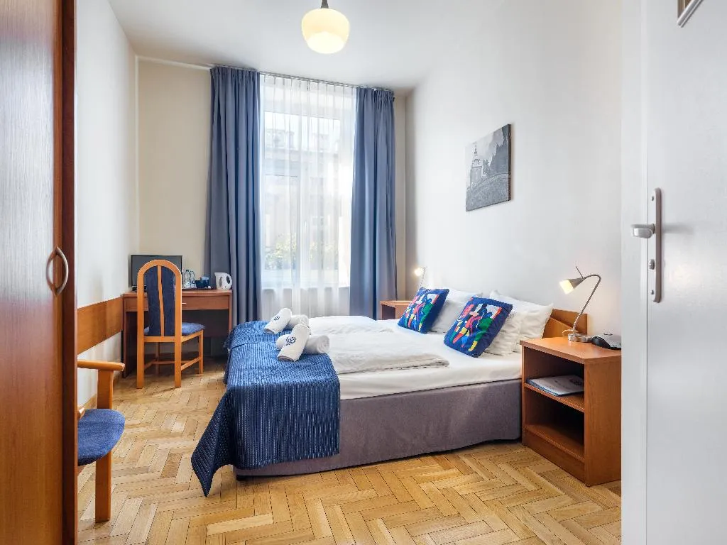 DOUBLE STANDARD Room, Kosmopolita Rooms & Apartments, Krakow