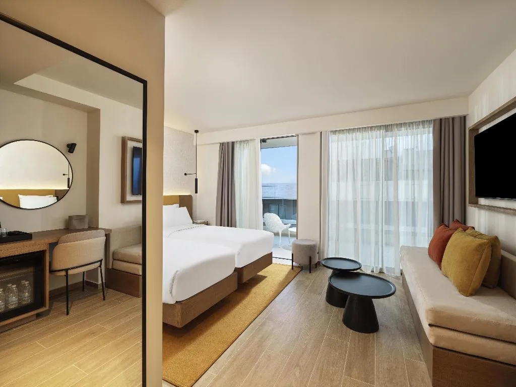 TWIN STANDARD Room, Hilton Garden Inn Chania City, Crete