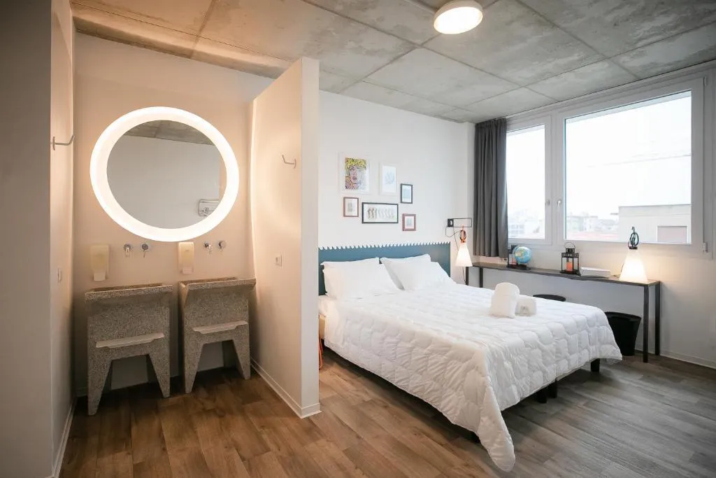 Double or Twin ECONOMY Room, Anda Venice Hostel, Venice