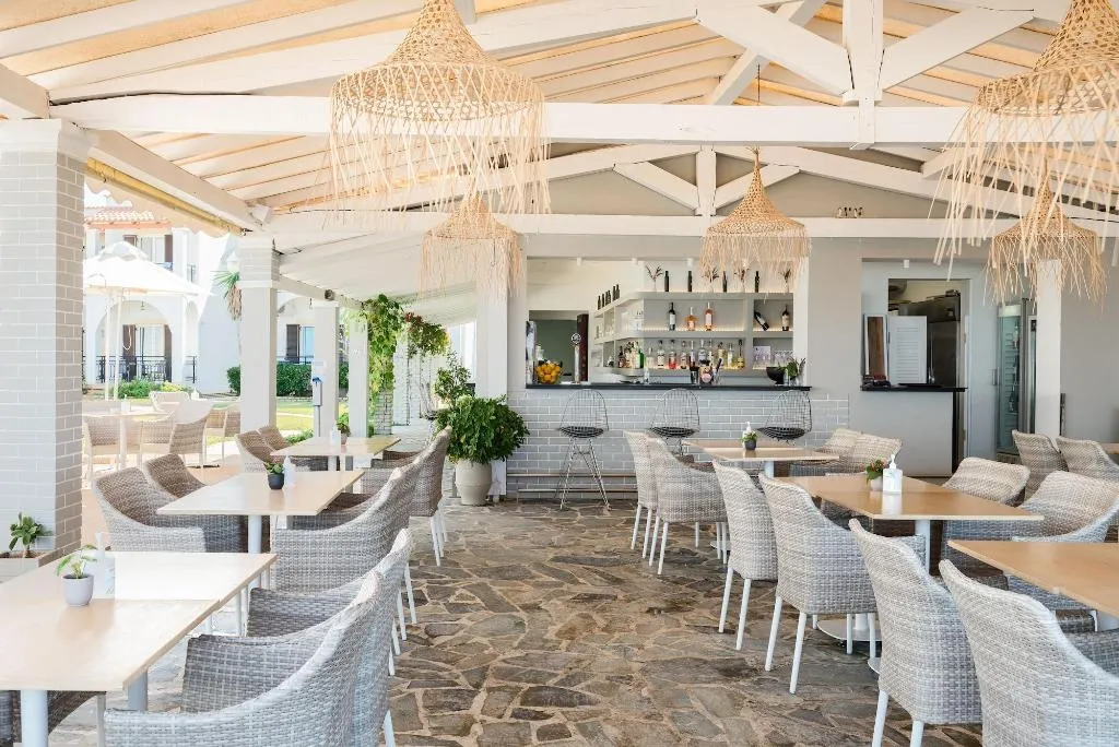 Restaurant, Filorian Hotel Apartments, Corfu