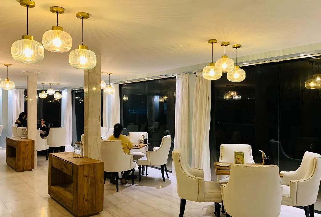 Restaurant, Caravana Beach Resort, Dubai
