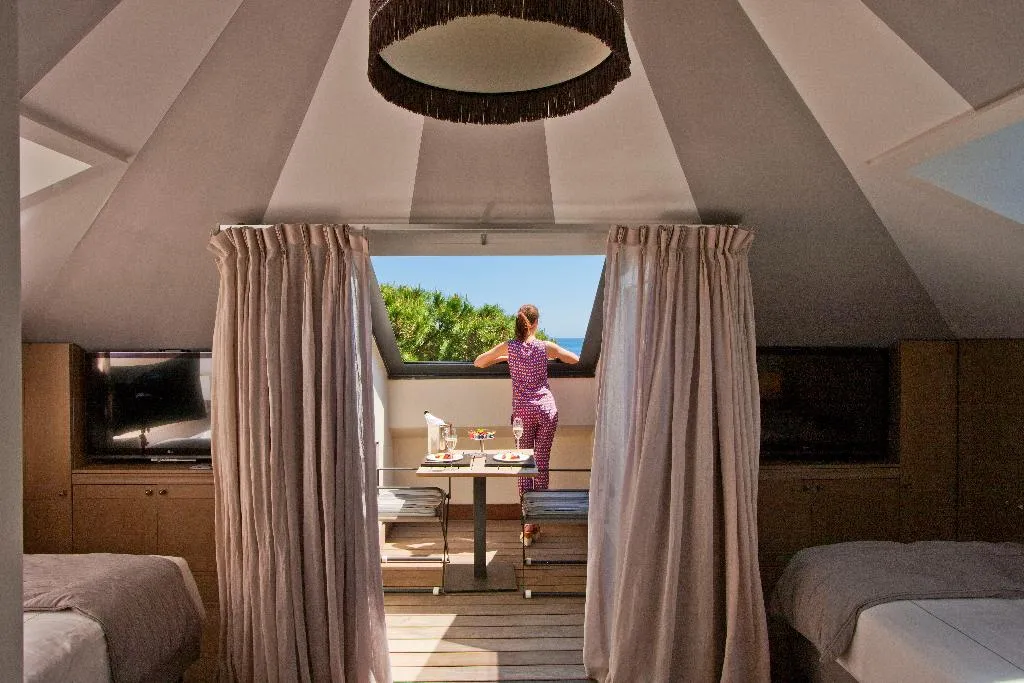 FAMILY ROOM TWO BEDS Room, Eight Hotel Paraggi, Cagliari