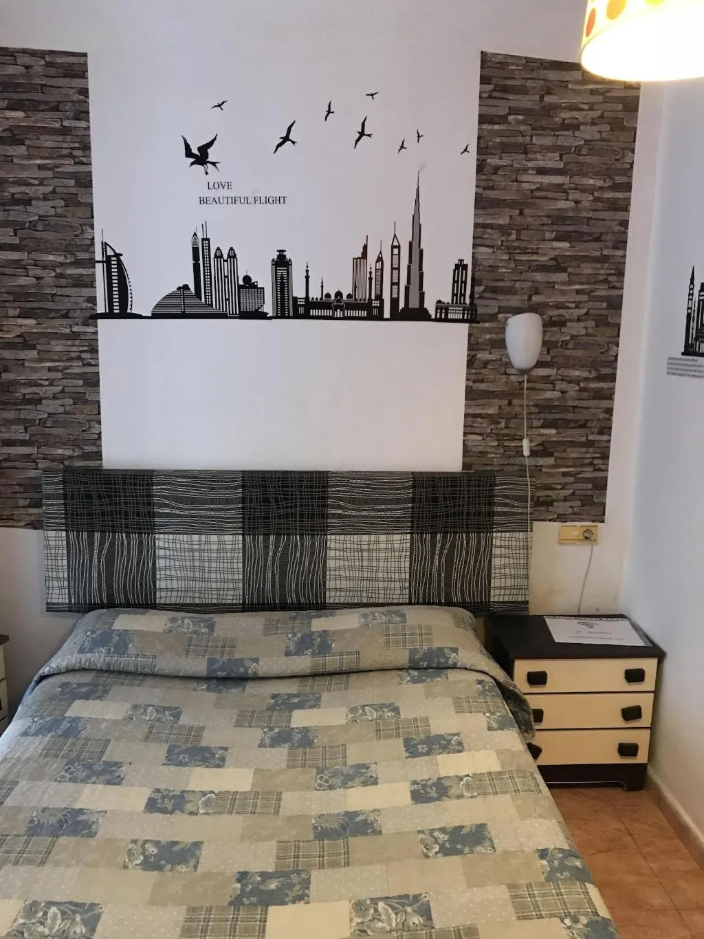 Room, Hostal Becerrea, Madrid