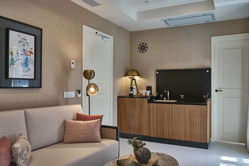 JUNIOR SUITE STANDARD Room, Vincci Molviedro Suites Apartments, Seville