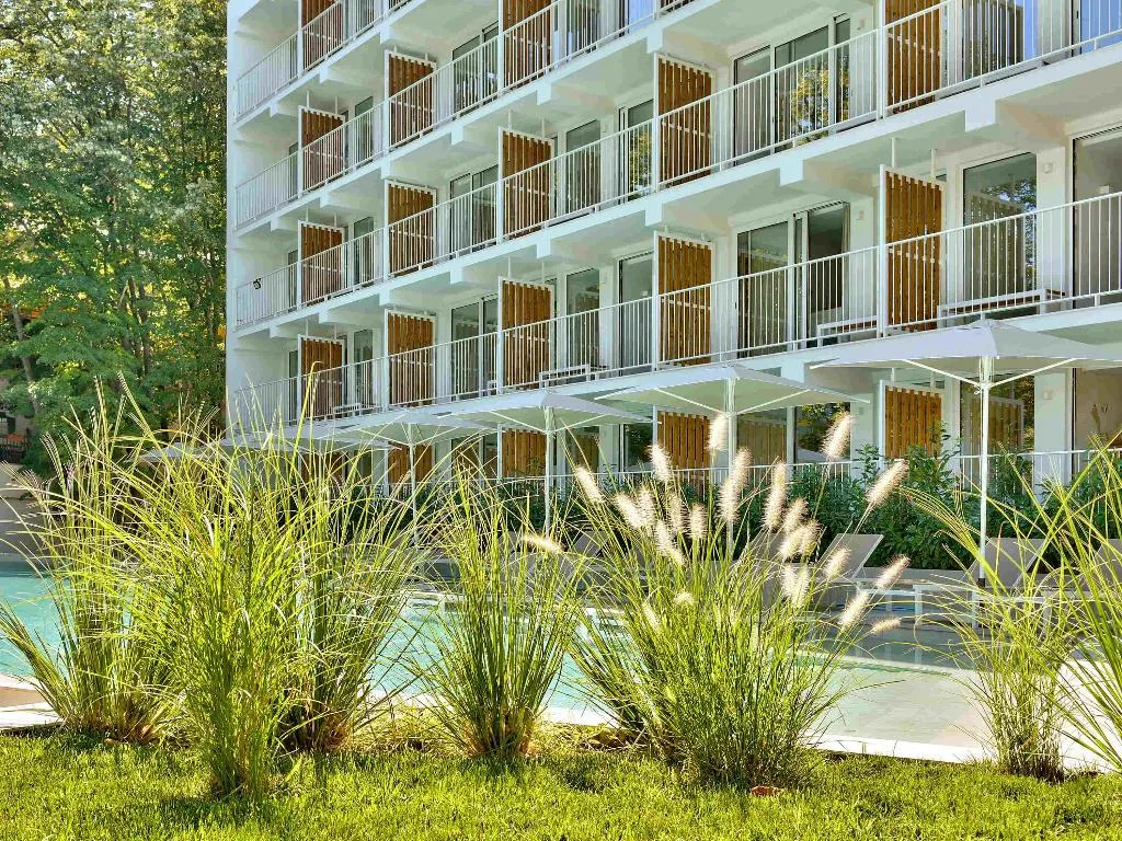 Pool, Ibis Styles Golden Sands Roomer Hotel, Varna