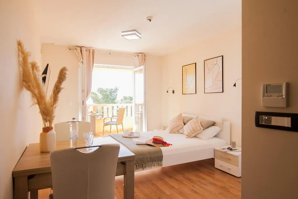 STUDIO SEA VIEW Room, Villa Dzamonja, Split
