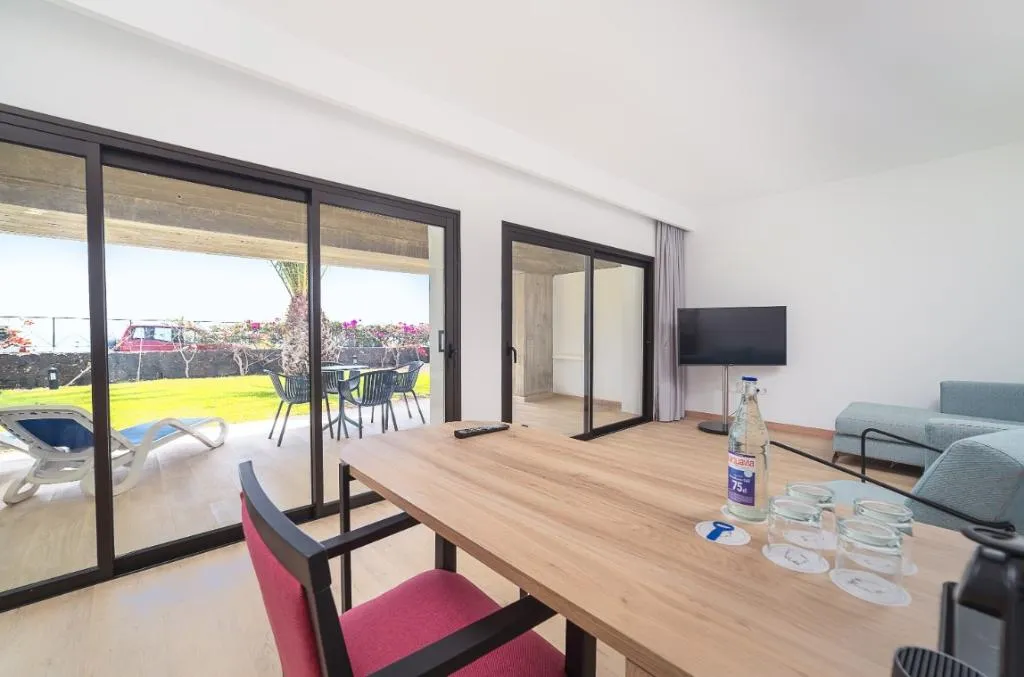 FAMILY ROOM TWO BEDROOMS Room, Costa Calero Thalasso& Spa, Lanzarote