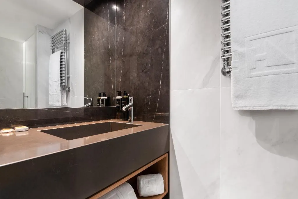 Double or Twin DELUXE WITH BALCONY Room, Eurostars Aliados, Porto