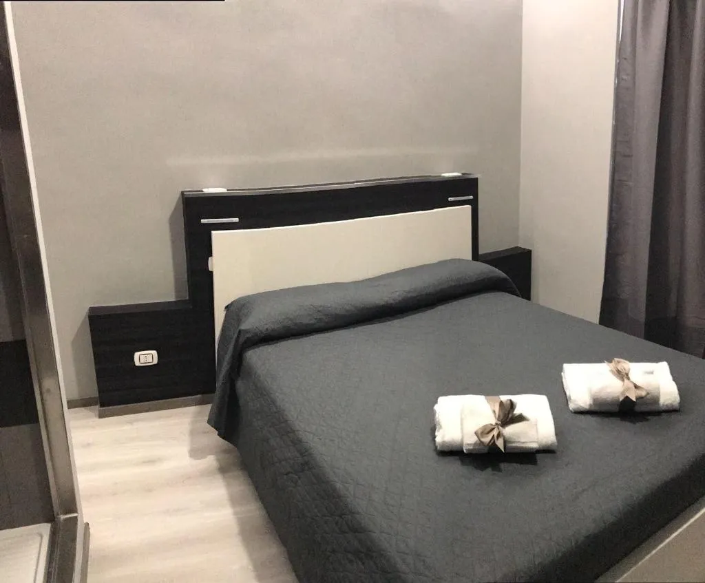 Room, Sangia Guest House, Naples