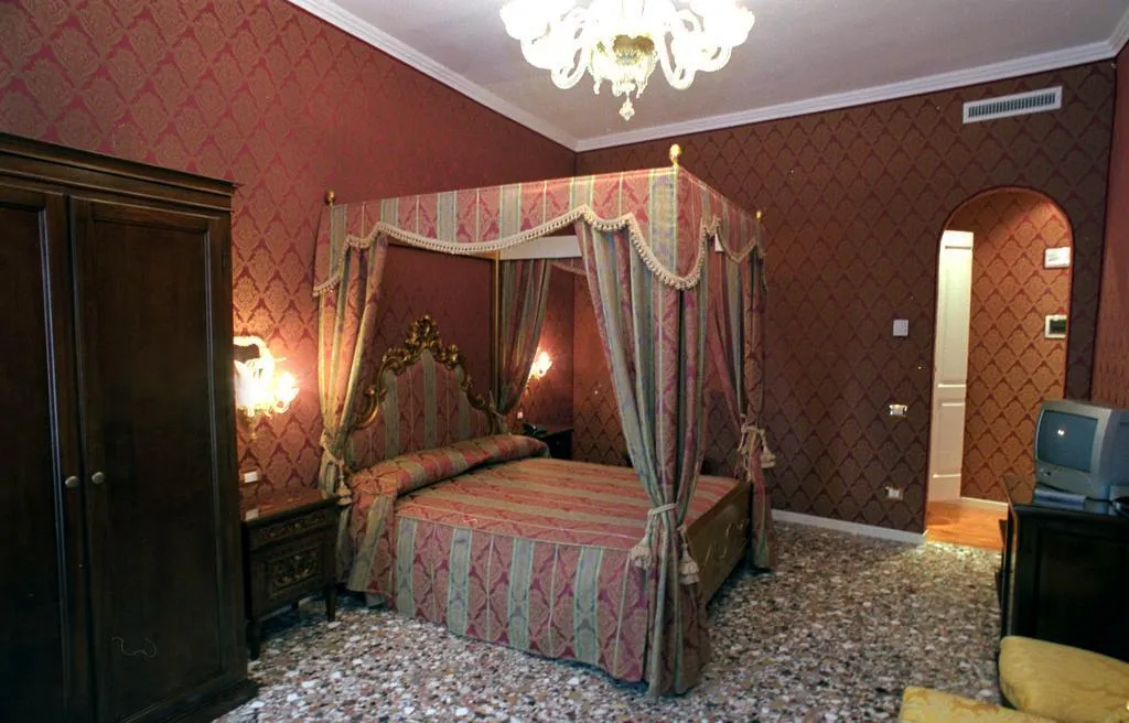 General view, Casa Pisani Canal, Venice