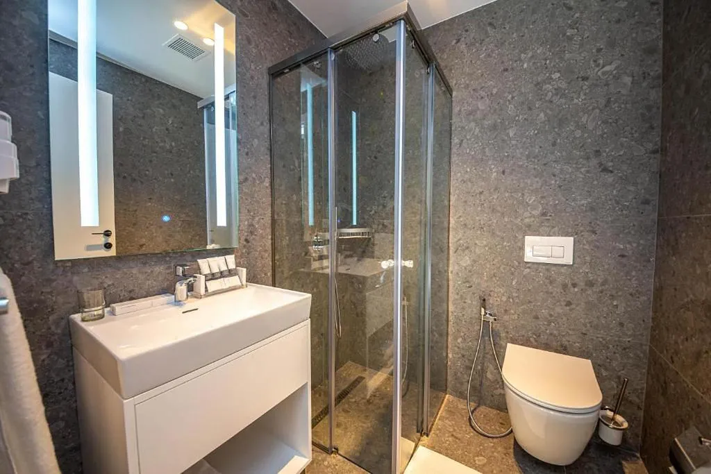 Room, Azure Inn Hotel, Southern Albania