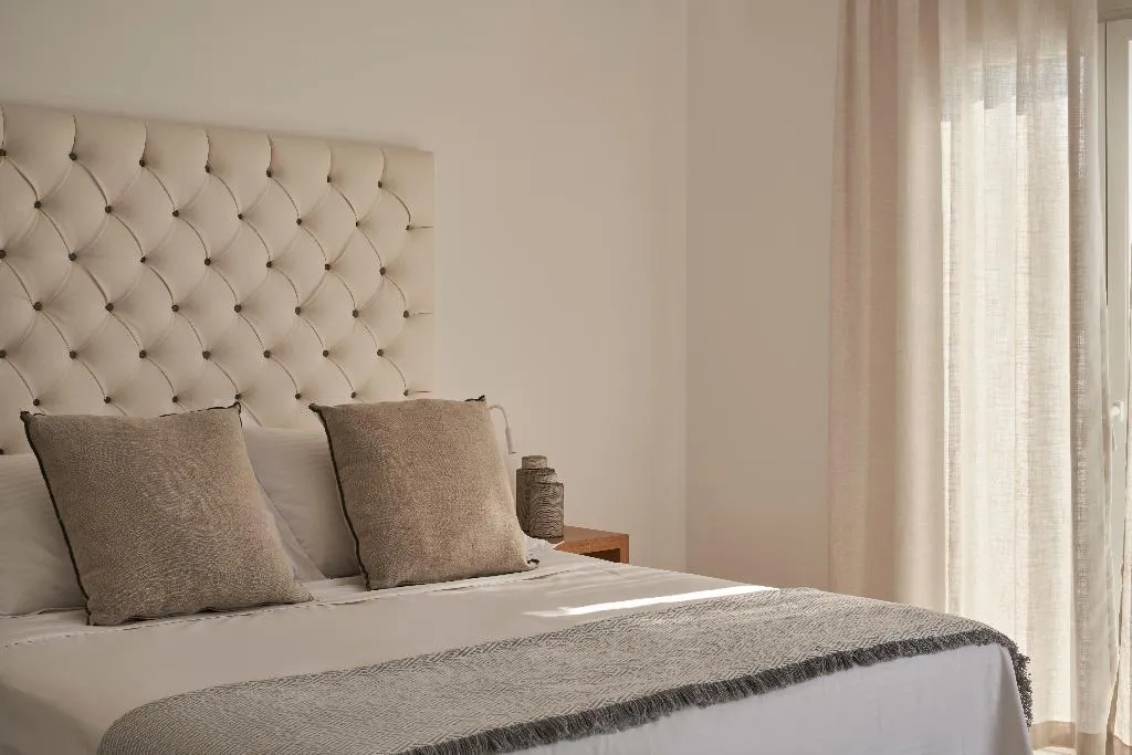 Double or Twin DELUXE Room, Paradise View, Mykonos