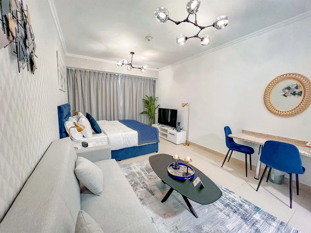 STUDIO ONE BED Room, Goldcrest Executive, Dubai