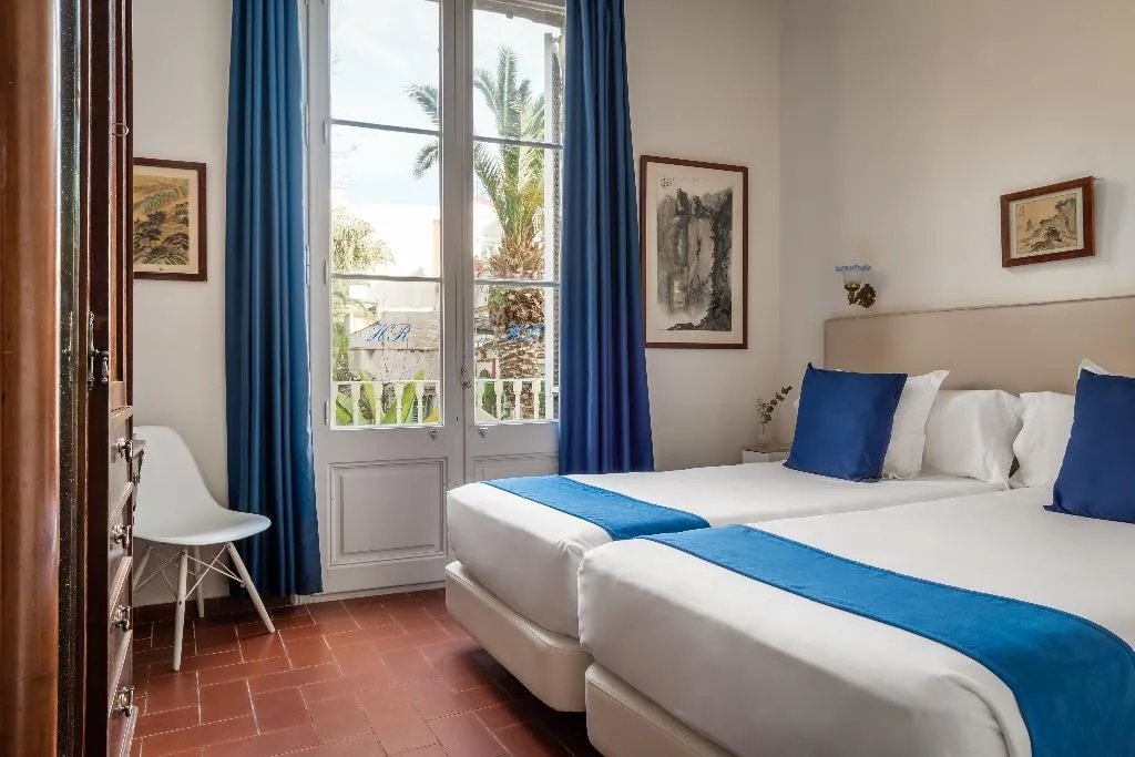 Double or Twin STANDARD Room, Medium Romantic, Costa Brava