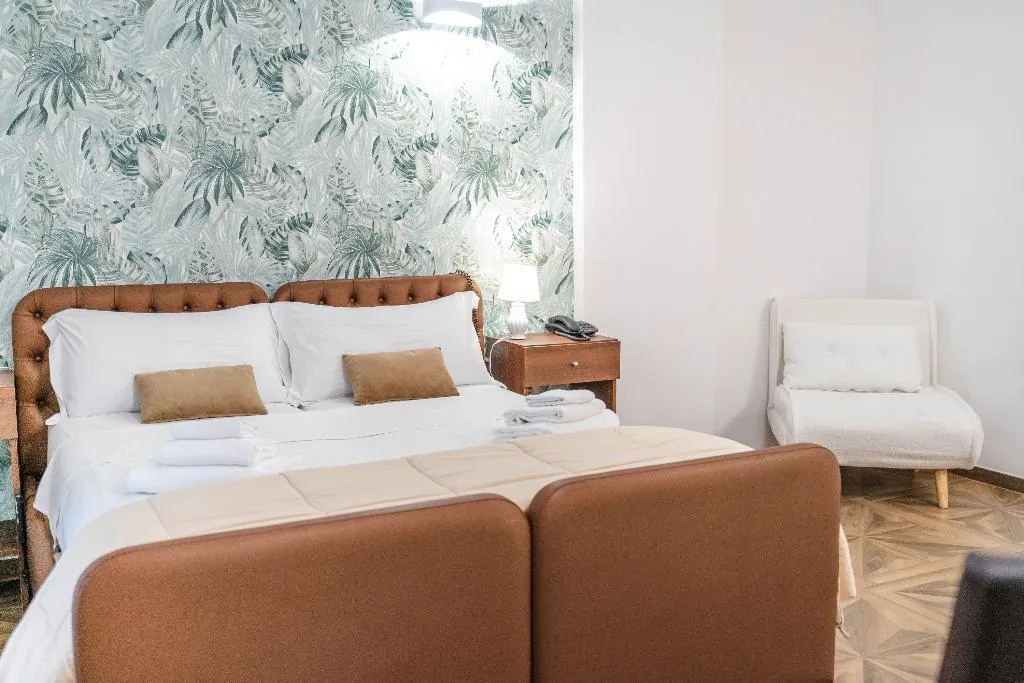 TRIPLE CLASSIC Room, Kairos Hotel, Naples