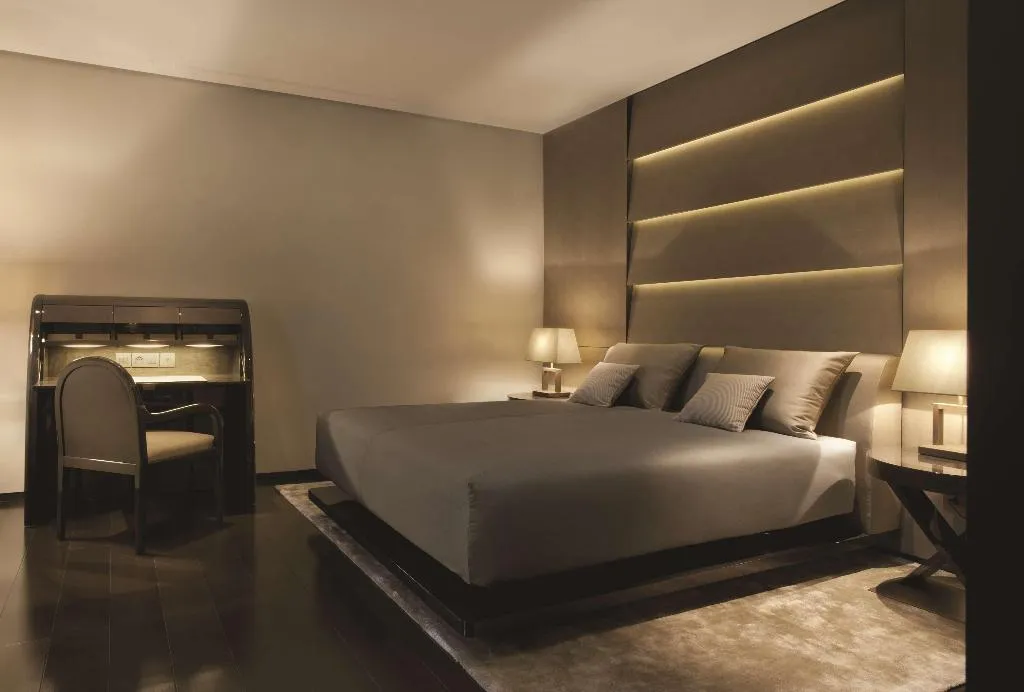 Room, Armani Hotel Milano, Milan