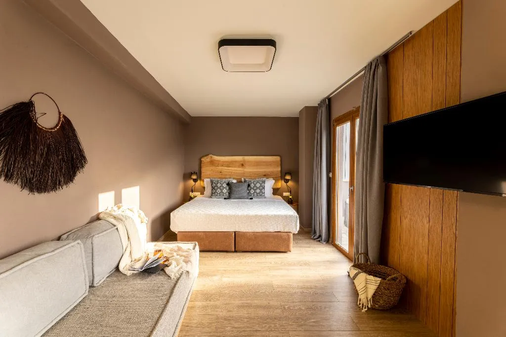 JUNIOR SUITE STANDARD Room, Avaton Suites & Villas, Skiathos