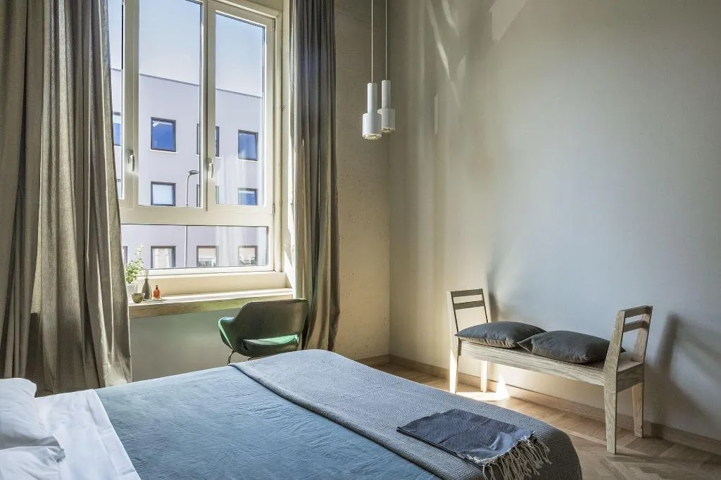 Room, Casa Base, Milan
