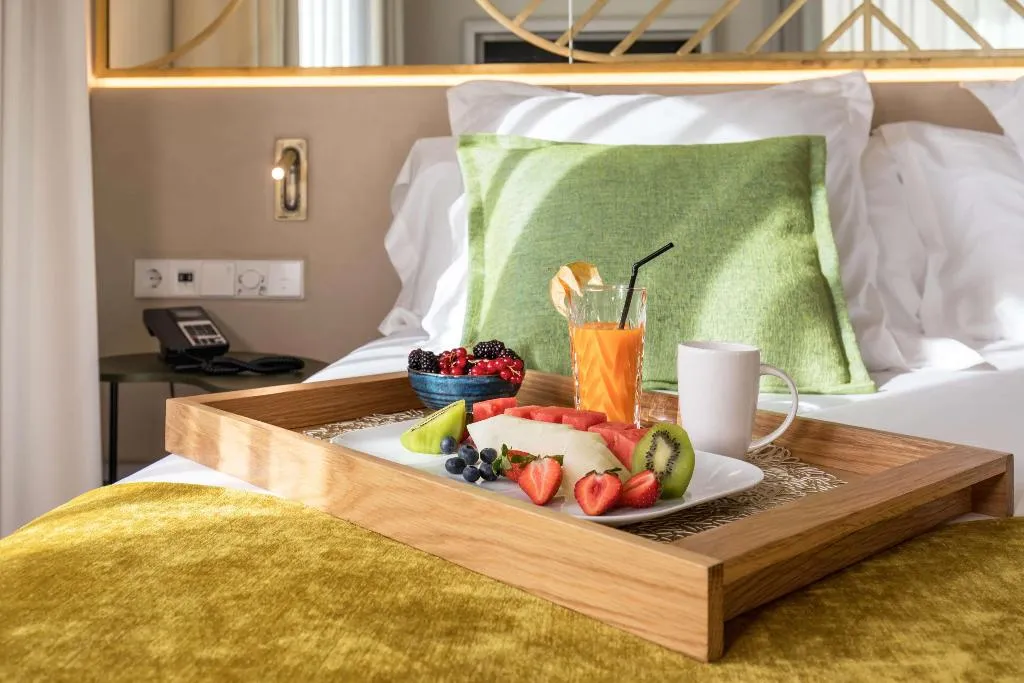 DOUBLE SINGLE USE PREMIUM Room, Barceló Torre de Madrid, Madrid