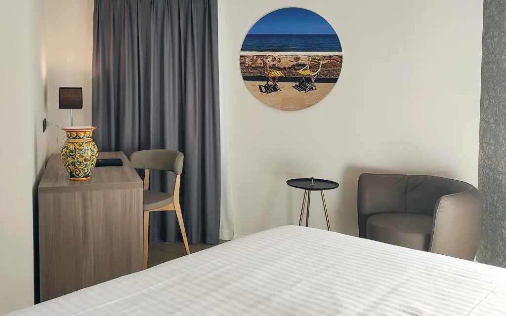 DOUBLE SUPERIOR Room, Grand Hotel Faraglioni, Catania