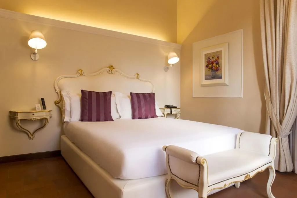 DOUBLE SUPERIOR KING BED Room, Art Hotel Villa Agape, Florence