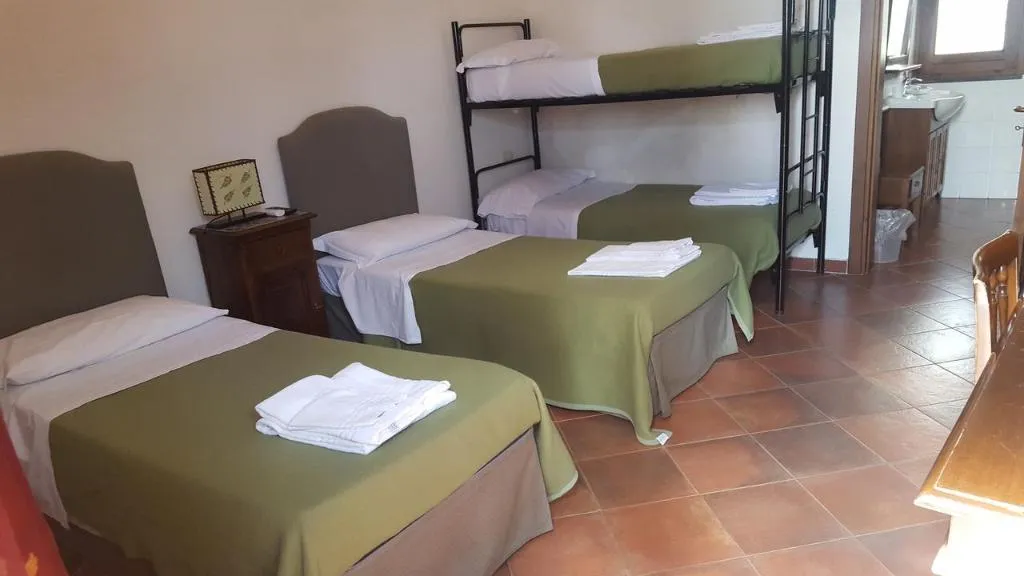 QUADRUPLE STANDARD Room, Serra San Biagio, Catania