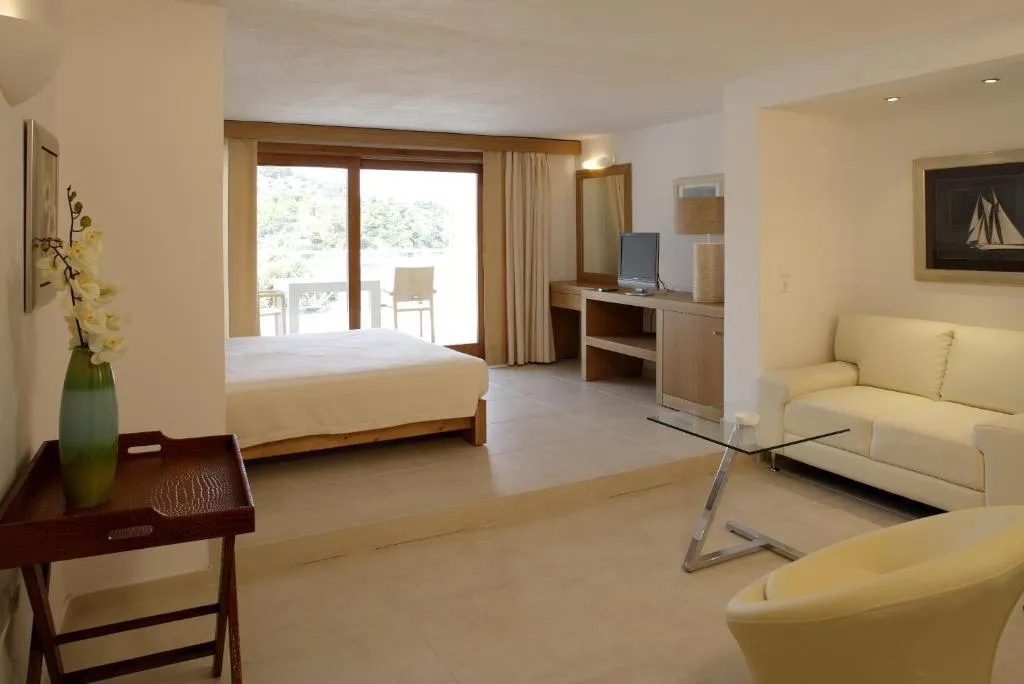 DOUBLE DELUXE Room, Kanapitsa Cape, Skiathos