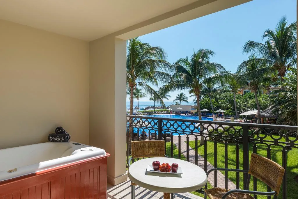 JUNIOR SUITE OCEAN VIEW Room, Ocean Coral & Turquesa All Inclusive, Cancun Area