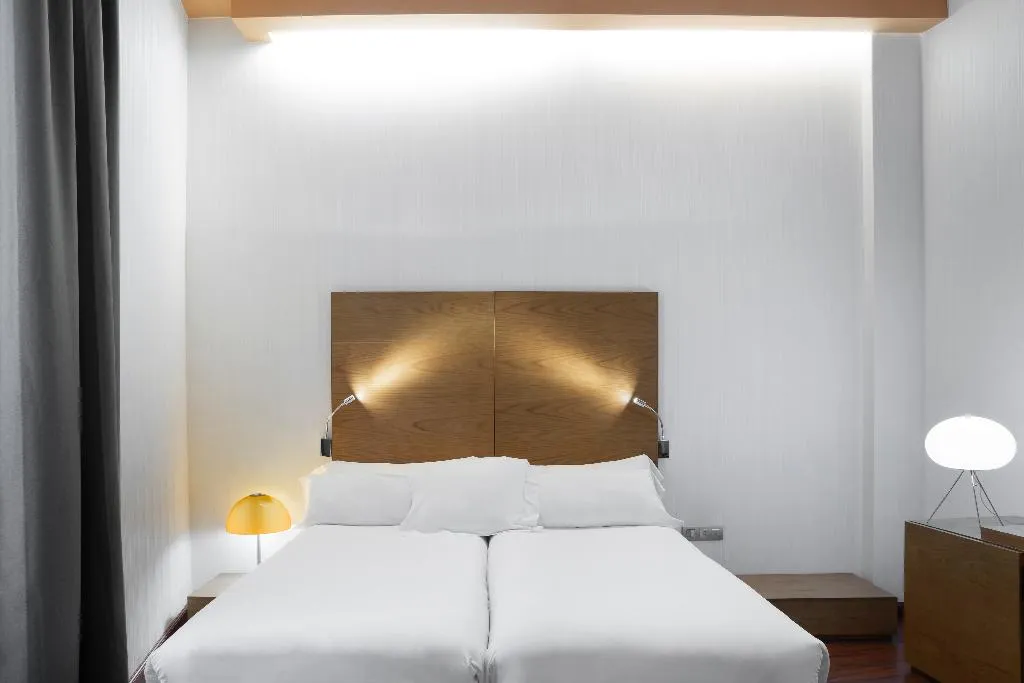 TRIPLE STANDARD Room, Petit Palace Plaza Malaga, Costa Del Sol