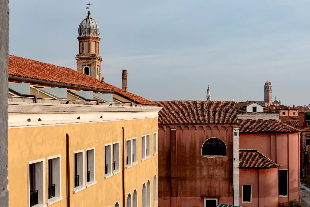 General view, Il Palazzo Experimental, Venice