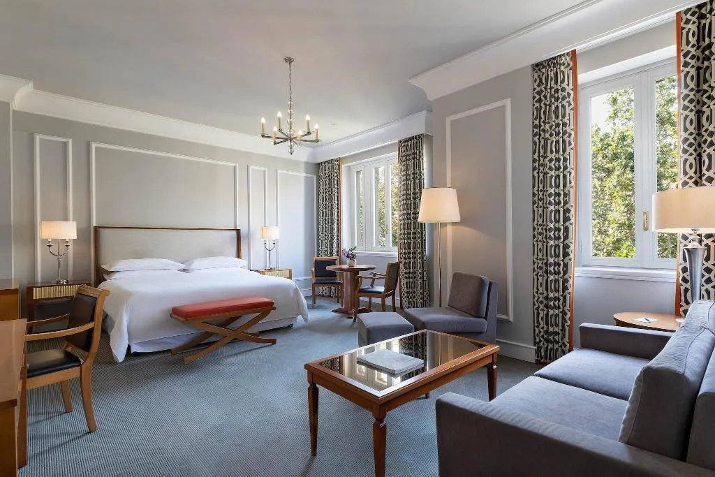JUNIOR SUITE KING BED NON SMOKING Room, Sheraton Diana Majestic, Milan