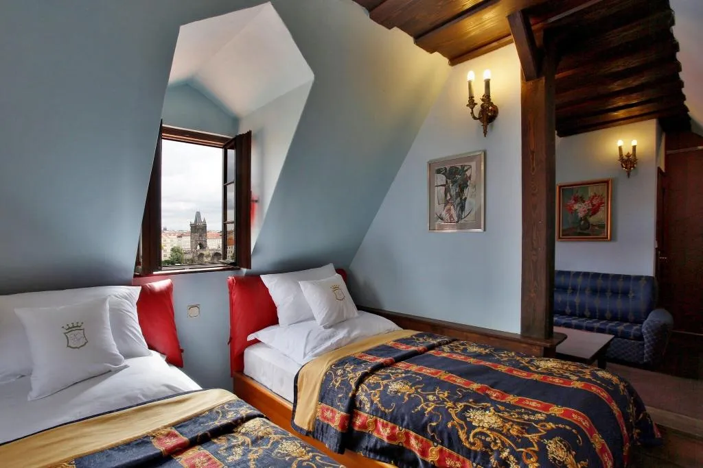 Room, U Pava, Prague