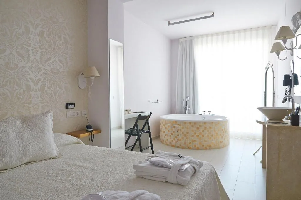 JUNIOR SUITE SEA VIEW Room, Gabbana Beach, Valencia
