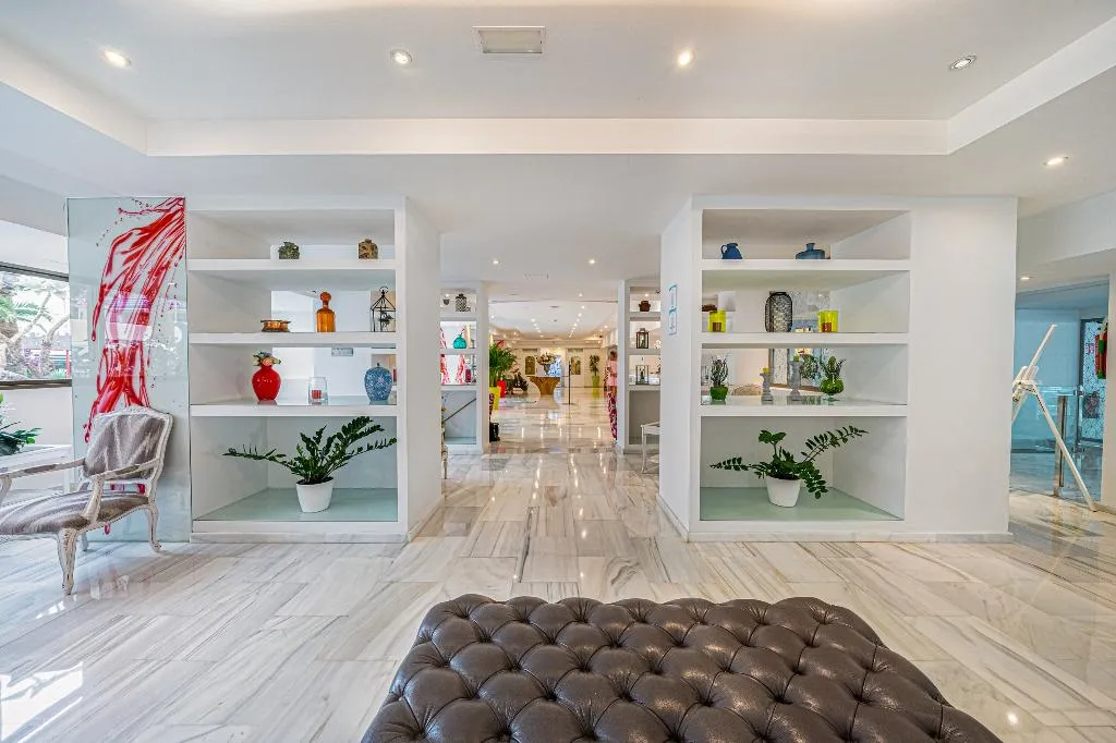 Lobby, Seramar Comodoro Playa, Majorca