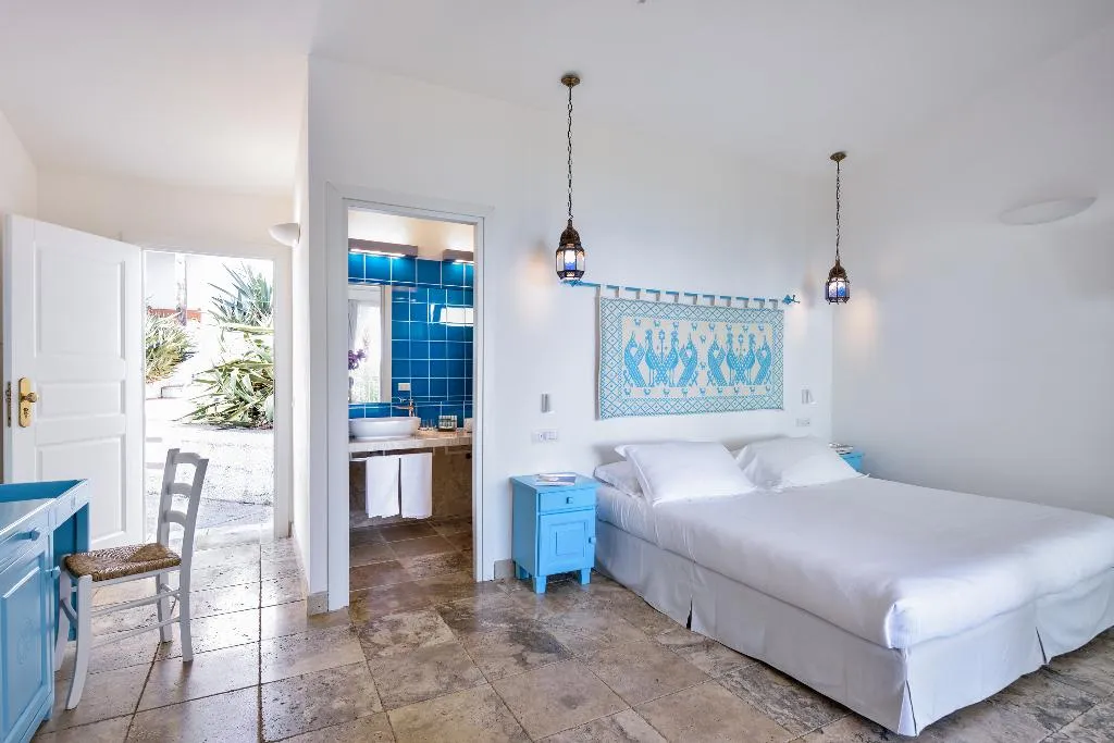 TRIPLE CLASSIC Room, Arbatax Park Resort - Cottage by Falkensteiner, Cagliari