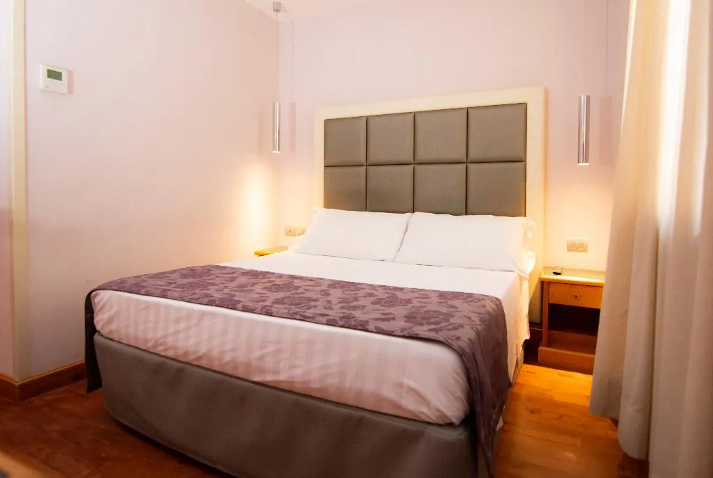 DOUBLE ECONOMY Room, Giolli Nazionale, Rome