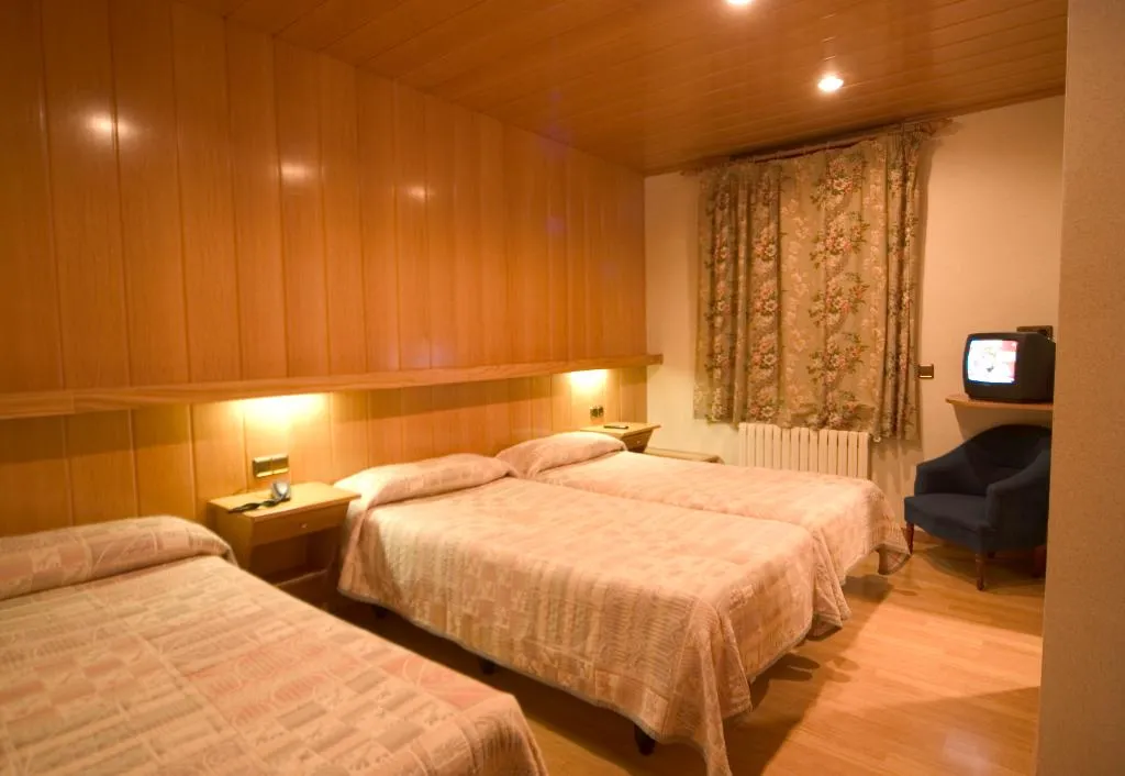 TRIPLE STANDARD Room, Sant Antoni, Barcelona