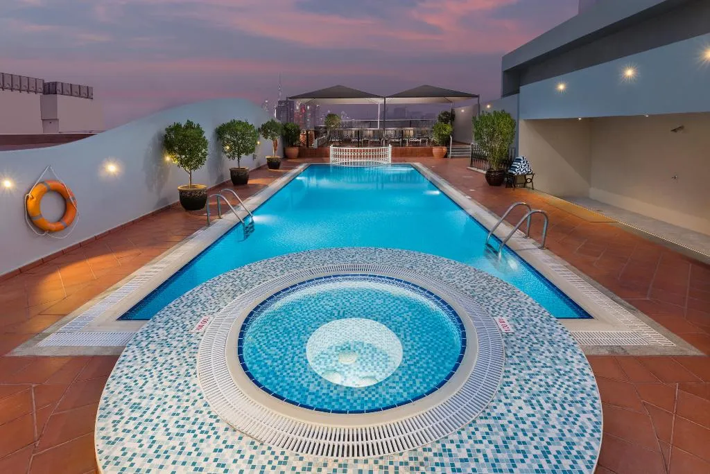 Pool, Savoy Crest Hotel Apartments, Dubai