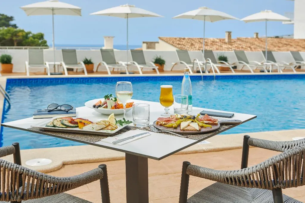 Terrace, Universal Aparthotel Don Camilo, Majorca