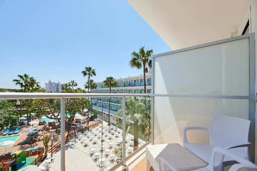 FAMILY ROOM STANDARD Room, Alua Boccaccio, Majorca