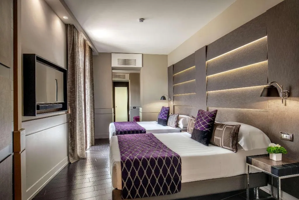 Room, The Style, Rome