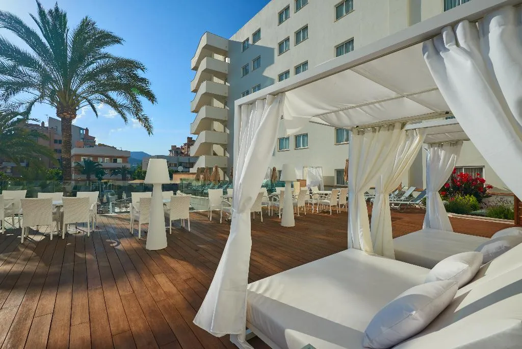Terrace, Hotel Girasol, Majorca