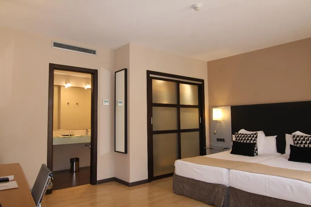 DOUBLE STANDARD Room, San Gil, Seville